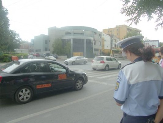 Poliţiştii rutieri, în gardă: 403 sancţiuni în 24 de ore